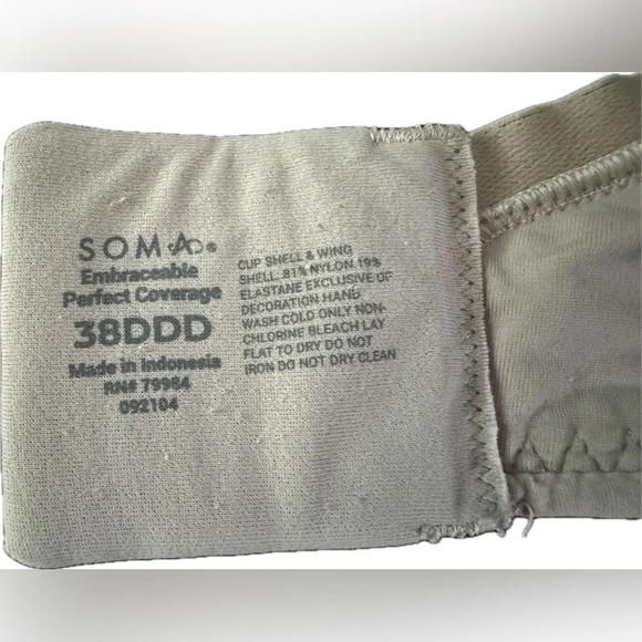 Soma Bra • Embraceable Perfect Coverage • 38DDD - Picture 3 of 3